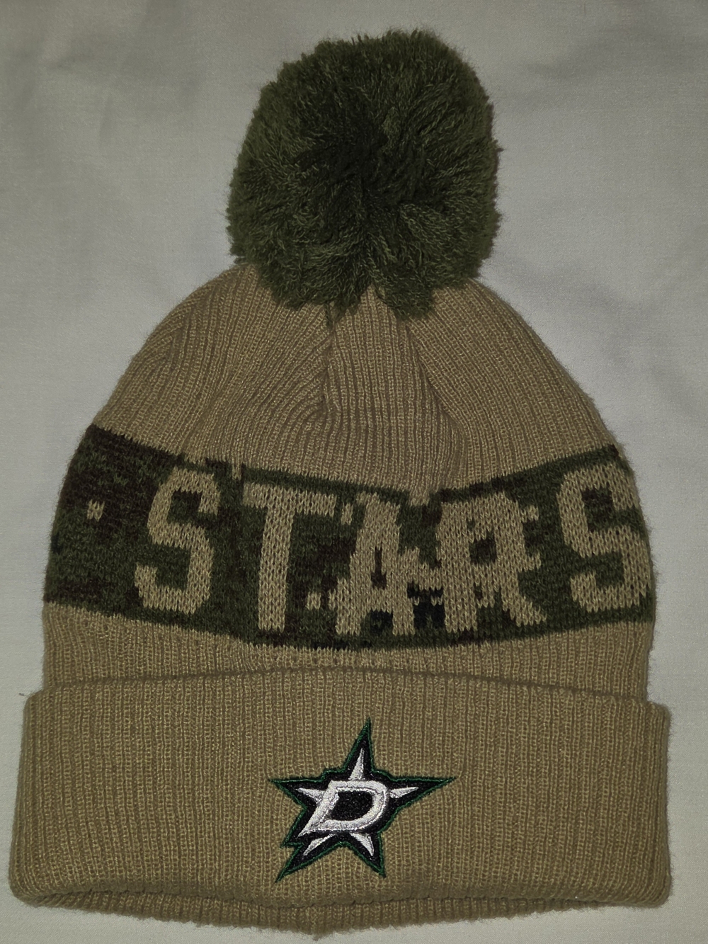 NHL - Dallas Stars - Knit Beanie Pom - Youth: One Size - Gold / Dark Green